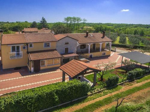 Casa Bella 1