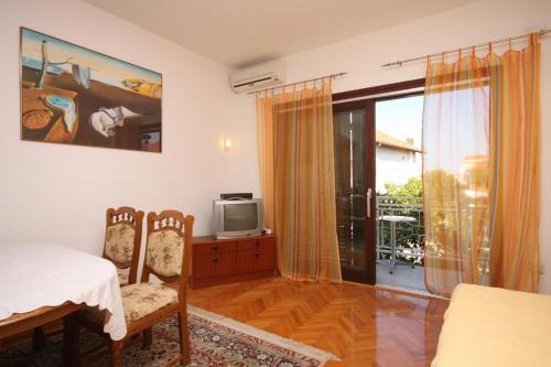 Hostal Apartments And Rooms With Parking Space Vodice - 6260