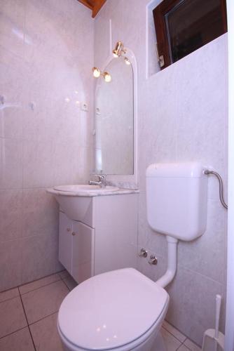 Hostal Apartments And Rooms With Parking Space Vodice - 6260