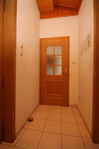 Hostal Apartments And Rooms With Parking Space Vodice - 6260