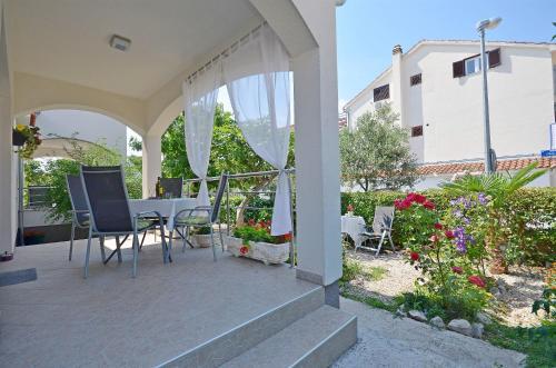 Apartment Radenka