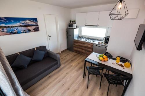 Seaside Apartments With A Swimming Pool Vodice - 16362