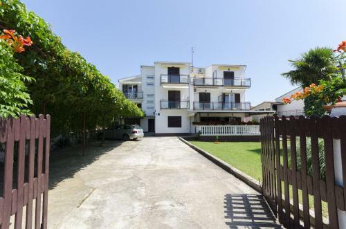 Hostal Rooms Branimir
