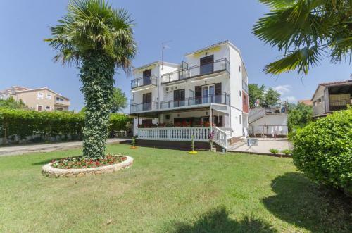Hostal Rooms Branimir