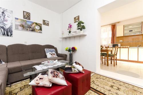 Hostal Apartment And Rooms Ive