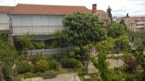 Apartments Bir