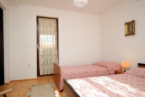 Apartments With A Parking Space Peroj (fazana) - 7516