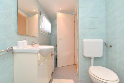 House Rudi 1504