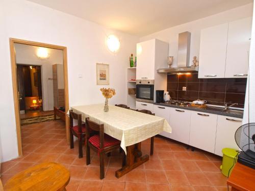 Apartment Drago 1388