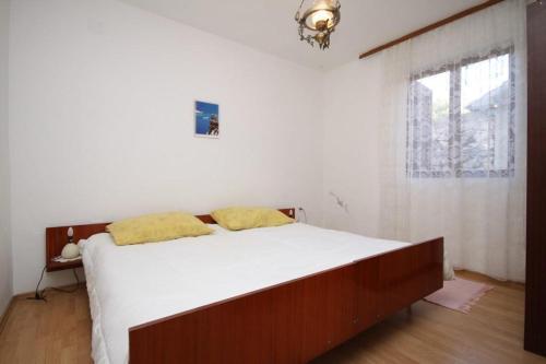 Apartment Basina 8749a