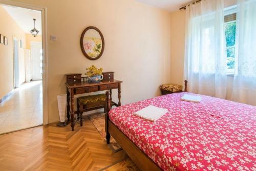 Apartment In Vrbnik/insel Krk 13616