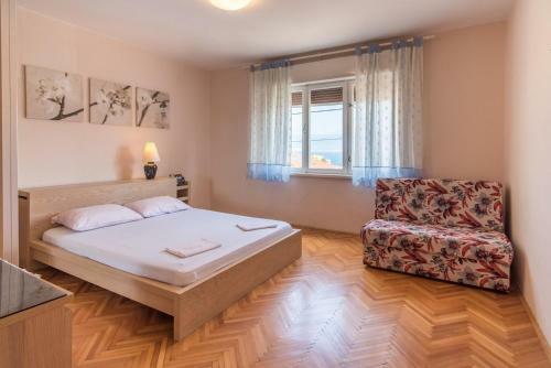 Apartment In Vrbnik/insel Krk 13616