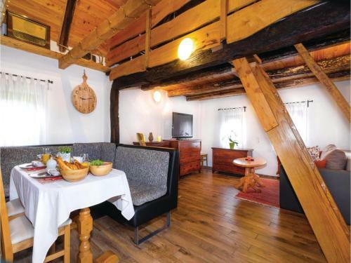 Two-bedroom Holiday Home In Vrbovec