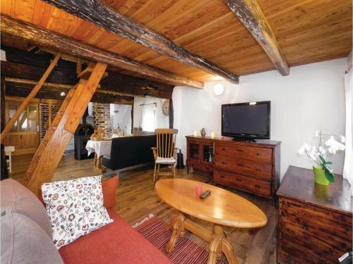Two-bedroom Holiday Home In Vrbovec