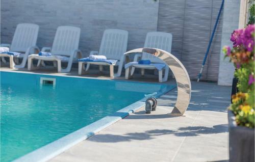 Two-bedroom Apartment In Vrh