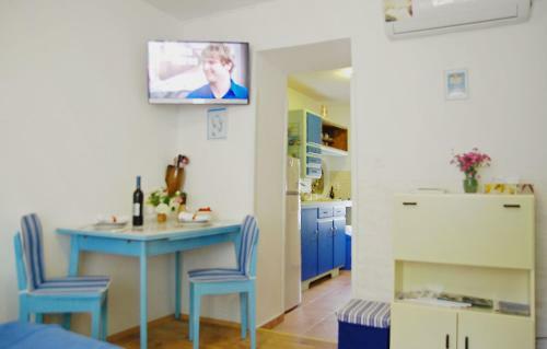Promenade Apartment