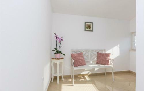 Four-bedroom Holiday Home In Vrsi