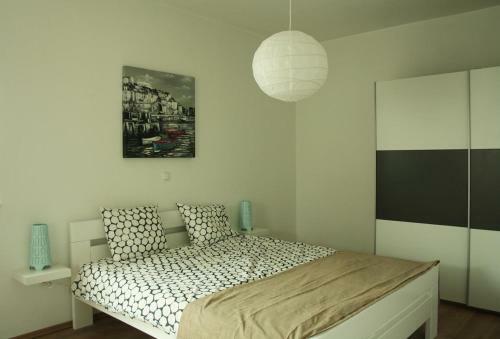 Apartments With A Parking Space Vrsi - Mulo (zadar) - 13160