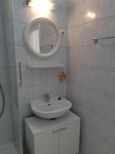 Apartments By The Sea Vrsi - Mulo (zadar) - 5859