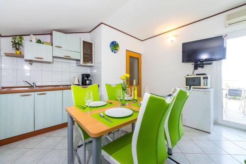 Apartments By The Sea Vrsi - Mulo (zadar) - 5951