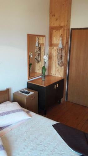 Hostal Apartments And Rooms Ana Pomer 217