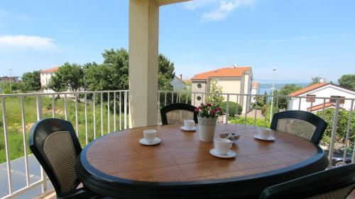 Apartment In Malinska/insel Krk 12989