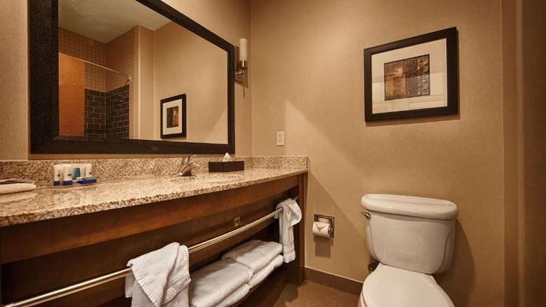 Best Western Plus Atrea Hotel