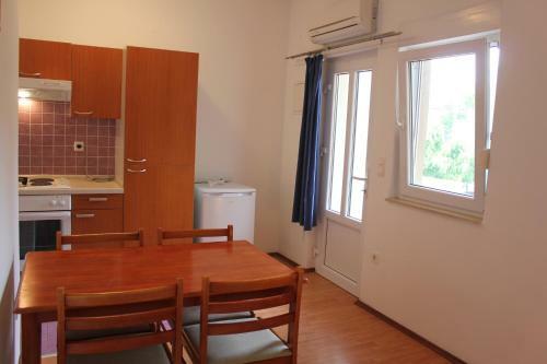 Apartments Nikolina