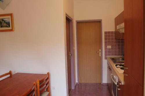 Apartments Nikolina