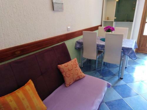 Hostal Pansion Adria Haus