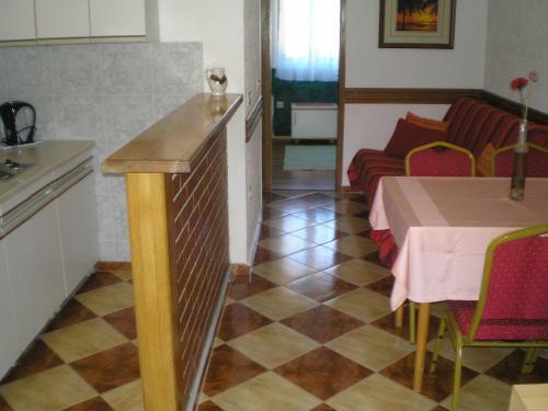 Hostal Pansion Adria Haus