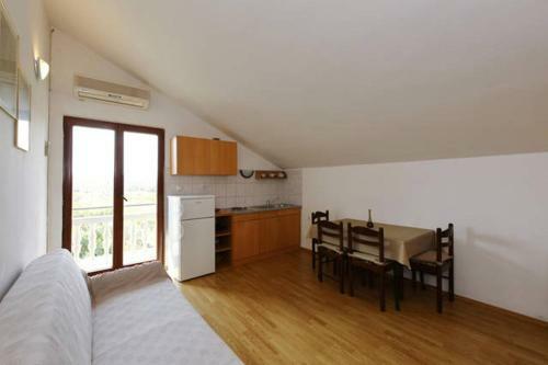 Apartment ?kolj 3