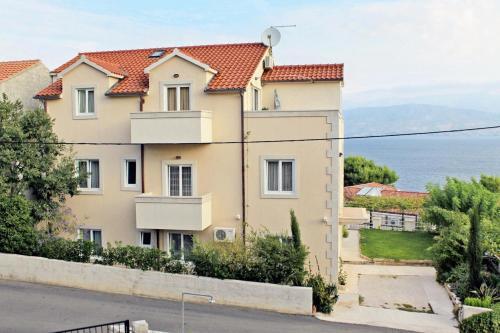 Apartment Postira 3244b