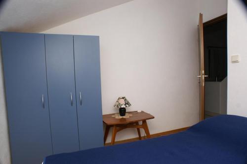 Apartment Postira 739d