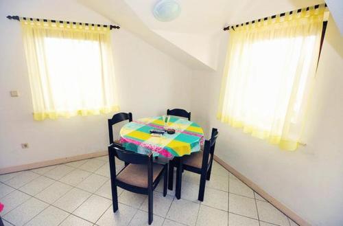 Apartment Postira 739d
