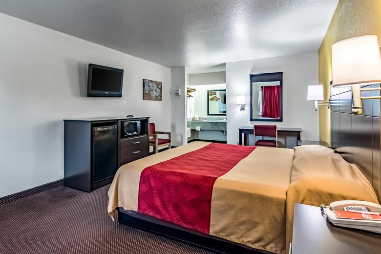 Hotel Econo Lodge Near Seaworld