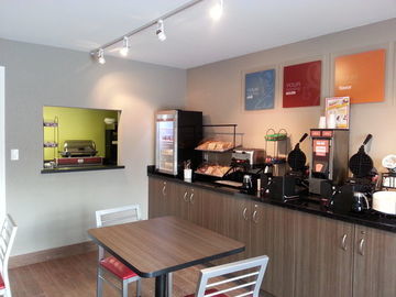 Hotel Comfort Inn Simcoe