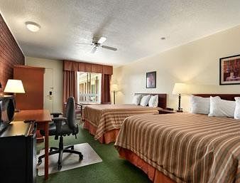 Hotel Travelodge Simcoe