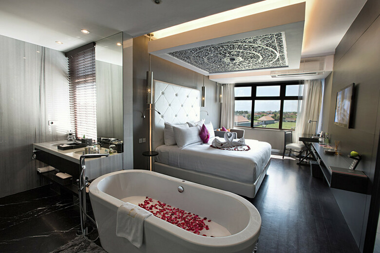 L Hotels