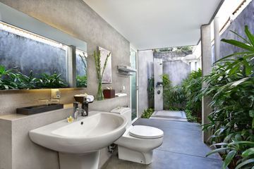 Hotel Maya Loka Villas