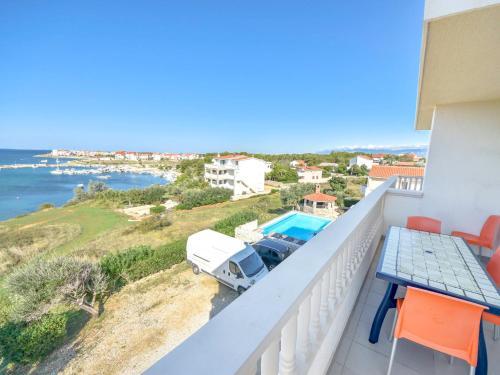 Apartment Ante.4
