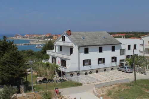 Hostal Quadruple Room Povljana 6476c
