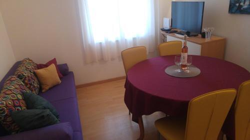 Apartments By The Sea Dinjiska (pag) - 9386
