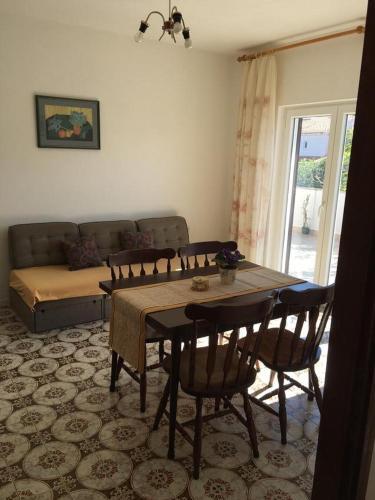 Apartments With A Parking Space Vlasici (pag) - 4140