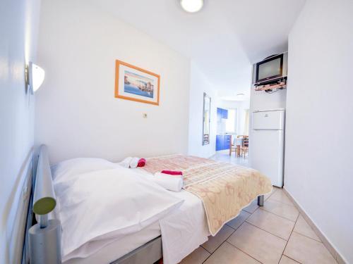 Apartment Ante.2