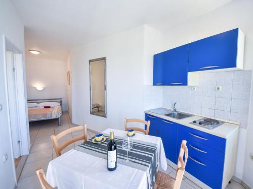 Apartment Ante.2
