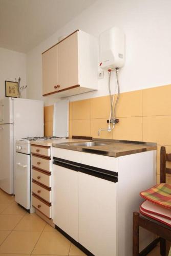 Apartments With A Parking Space Povljana (pag) - 228