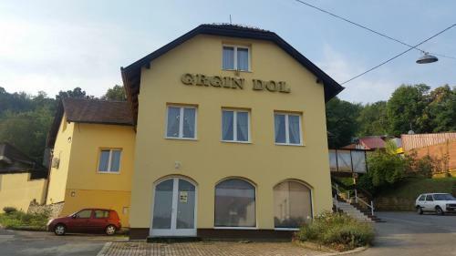 Hostal Guest House Grgin Dol