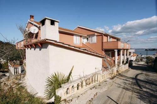 Apartment Preko 14985b