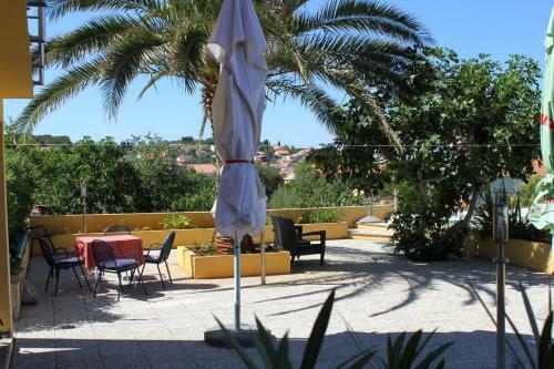 Hostal Double Room Preko 8180i